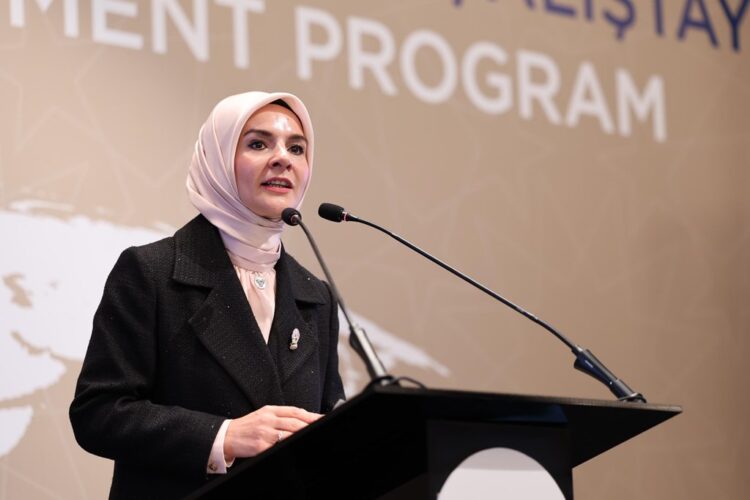 Aile ve Genclik Fonunun ikinci etap odemelerini bugun hesaplara yatiriyoruz habermeydan