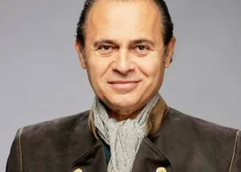 Ayhan Sicimoğlu’ndan personeline tokatlı saldırı! Ayhan Sicimoğlu kimdir?