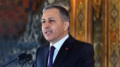 Bakan Yerlikaya'dan Kurban Bayramı tatilindeki trafik verileriyle ilgili açıklama Bakan Yerlikayadan Kurban Bayrami tatilindeki trafik verileriyle ilgili aciklama habermeydan