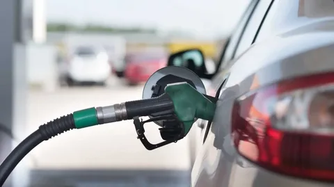 Benzin ve motorine zam geldi Benzin ve motorine zam geldi2 habermeydan