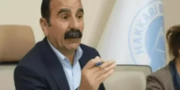 Hakkari Belediye Başkanı Mehmet Sıddık Akış gözaltına alındı! Bakanlıktan açıklama
