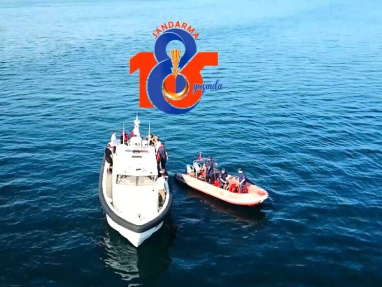 Jandarmanin 185inci kurulus yil donumunu gemi enkazina dalarak kutladilar habermeydan