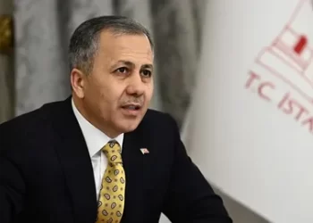 Bakan Yerlikaya: Lütfen trafik kurallarına uyalım, emniyet kemeri takmayı ihmal etmeyelim