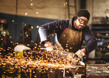 Türkiye’de geçen yıl 1 milyon 203 bin 933 adet otomobil üretildi