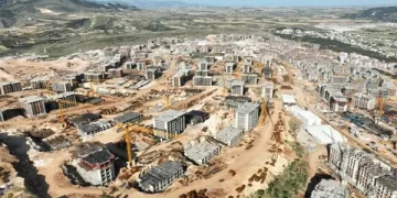 Bakan Özhaseki: Türkiye’nin en büyük şantiyesini Adıyaman İndere’de kurduk