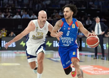 Anadolu Efes 74-85 Fenerbahçe Beko