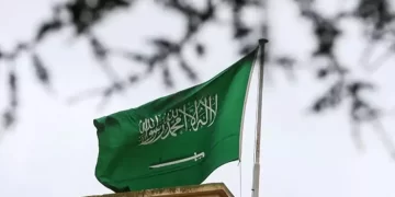 Suudi Arabistan’dan vatandaşlarına “Lübnan’ı terk edin” uyarısı