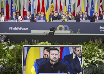 Barış zirvesi olaylı sonlandı