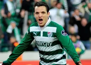 Bursaspor’un yeni teknik direktörü belli oldu!