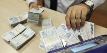 Nisan ayında cari denge 5,29 milyar dolar açık verdi