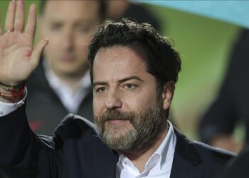 Erden Timur, Galatasaray’dan istifa etti!