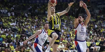 Fenerbahçe Beko, Anadolu Efes’i uzatmada devirip şampiyon oldu!
