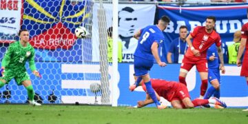 Fransa ile Polonya yenişemedi!