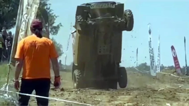 gebze de off road yarisinda araci takla atti habermeydan