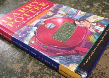 Harry Potter’ın ilk baskısına 1,9 milyon dolarlık rekor fiyat