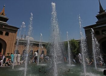 Hindistan’da sıcak hava yüzünden hayatını kaybedenlerin sayısı 53’e yükseldi