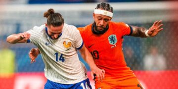 Hollanda ile Fransa yenişemedi!