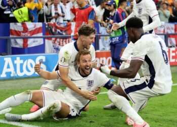 İngiltere, Slovakya’yı uzatmada devirip çeyrek finale yükseldi!