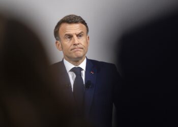 Macron iç savaş konusunda uyardı