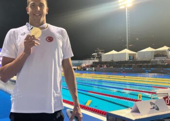 Milli yüzücümüz Emre Sakçı, Avrupa şampiyonu oldu!