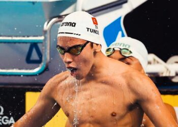 Milli yüzücümüz Kuzey Tunçelli, Avrupa şampiyonu oldu!