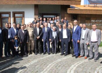 Muş Malazgirt’te bayramlaşma töreni düzenlendi!