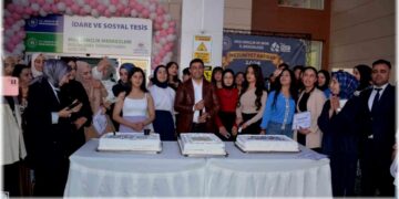 Muş’ta yurtlarda kalan öğrenciler için mezuniyet töreni düzenlendi!