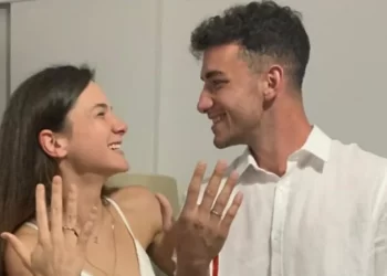 Survivor şampiyonu Nisa Bölükbaşı nişanlandı Survivor şampiyonu Nisa Bölükbaşı nişanlandı