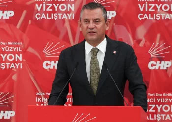 Ekrem İmamoğlu, parti içinde önemli bir uyarı yaptı