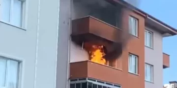 Sinop Ayancık’ta, patlayan mutfak tüpü evi yaktı!