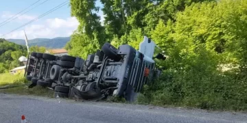 Sinop Türkeli’de, LPG yüklü tanker devrildi!