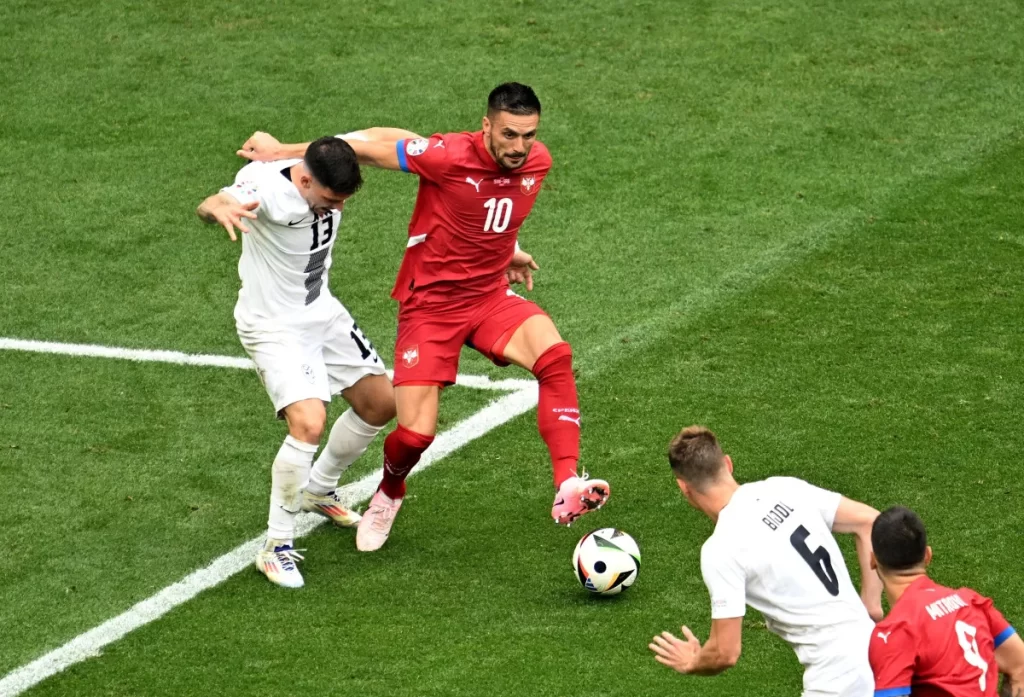 slovenya ile sirbistan puanlari paylasti habermeydan