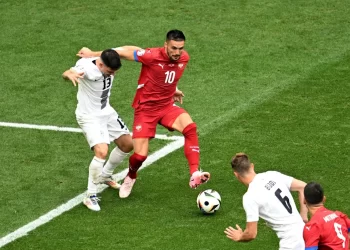 Slovenya ile Sırbistan puanları paylaştı!