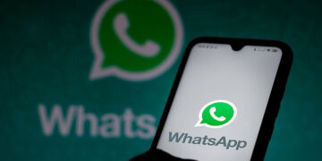 WhatsApp için QR kod ile sohbet geçmişi transferi