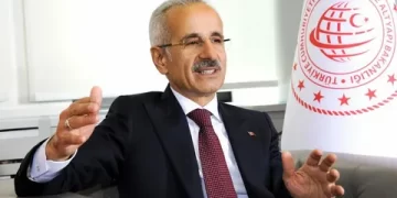 Bakan Uraloğlu duyurdu! Erzurum’a hızlı tren müjdesi