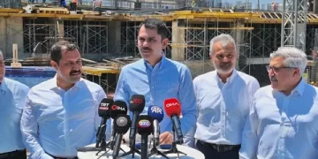 Bakan Kurum: Hatay’da 10 bin 889 yeni konut ve iş yeri teslim edildi