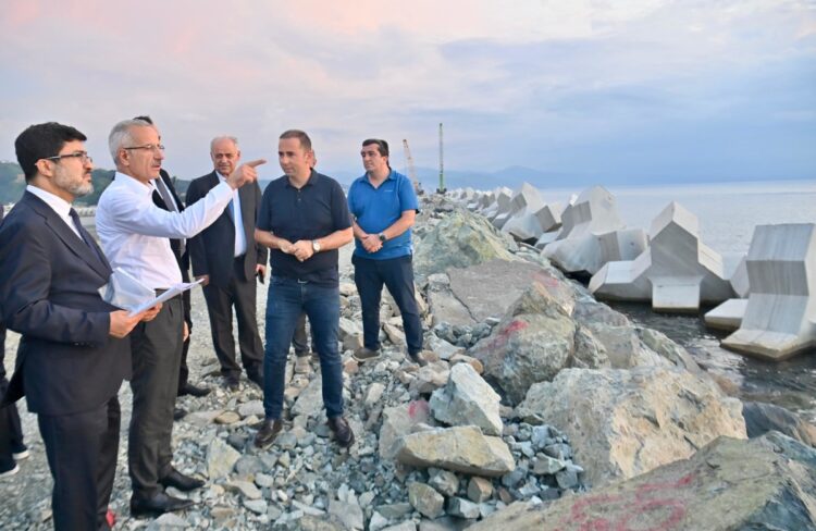 Bakan Uraloğlu: İyidere lojistik limanımızı 2026 yılında hizmete almayı planlıyoruz Iyidere lojistik limanimizi 2026 yilinda hizmete almayi planliyoruz habermeydan