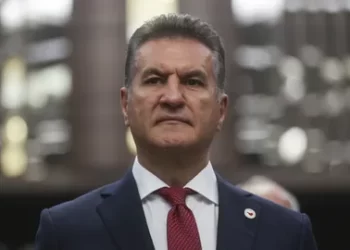 Mustafa Sarıgül kimdir, nereli ve kaç yaşında?