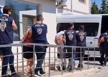 Yasa dışı bahis operasyonu! 8 milyon TL dolandırdılar