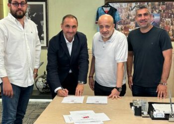 Adana Demirspor’un yeni teknik direktörü belli oldu!