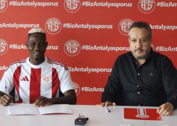 Antalyaspor, Moussa Djenepo’yu açıkladı!