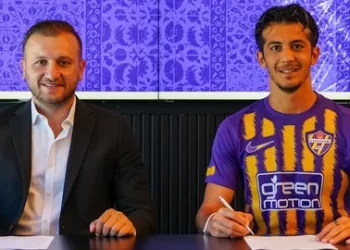 Beşiktaş, Tayfur Bingöl'ü Eyüpspor'a kiraladı! Beşiktaş, Tayfur Bingöl’ü Eyüpspor’a kiraladı!