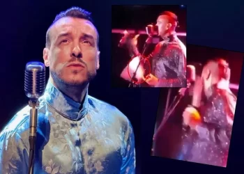 Cem Adrian, yüzüne atılan pet şişeye rağmen sahnedeki performansını sürdürdü