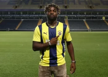 Fenerbahçe, Allan Saint-Maximin'i KAP'a bildirdi! Fenerbahçe, Allan Saint-Maximin’i KAP’a bildirdi!