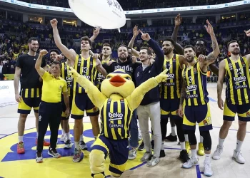 Fenerbahçe Beko’da, çifte ayrılık!