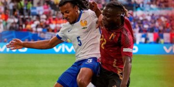 Fransa, Belçika’yı tek golle geçip çeyrek finale yükseldi!