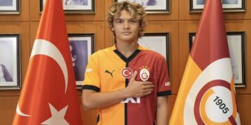 Galatasaray, 18 yaşındaki Efe Akman’la 4 yıllık sözleşme imzaladı!