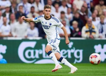 Galatasaray, Elias Jelert transferini bitirdi! Elias Jelert kimdir, kaç yaşında, istatistikleri!