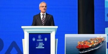 Bakan Uraloğlu açıkladı: Gemilerden alınan harçlara muafiyet!