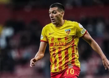 Kayserispor, Mehdi Bouarabia ile 1 yıl uzattı!
